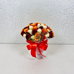 51-roza-miks-keniya-v-korobke